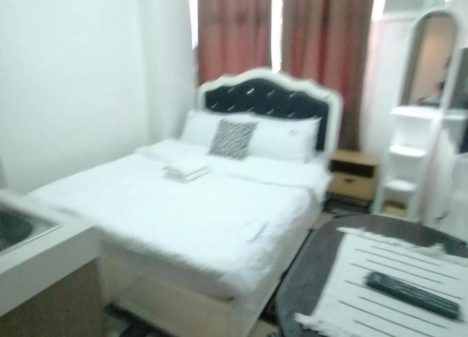 Collins Condotel Manila 0*,